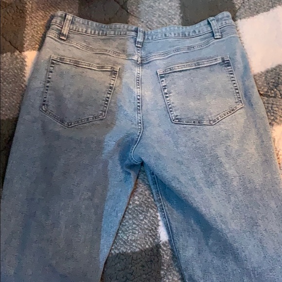 Wild Fable Light Wash Mom Jeans - Picture 5 of 6
